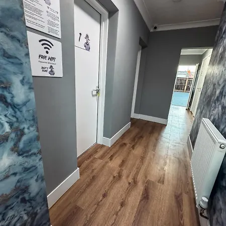 Billy'S Place-3