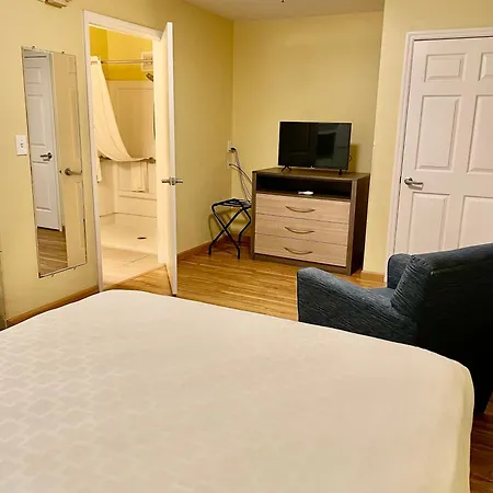 Suburban Studios Fort Myers Cape Coral-2