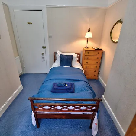 Burnside Guest House-2