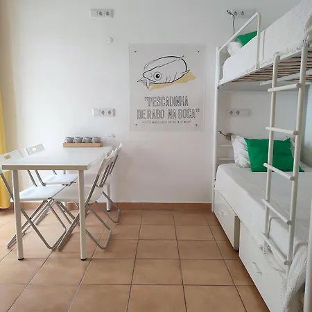 Racing Mackerel Hostel-2
