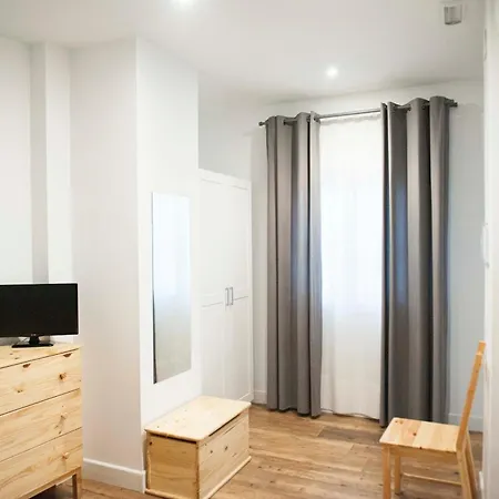 Hotel Smile & Co Hostal Boutique-3