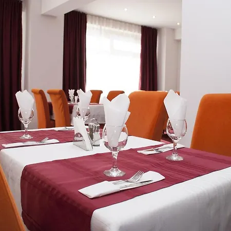 Hotel Otopeni-2