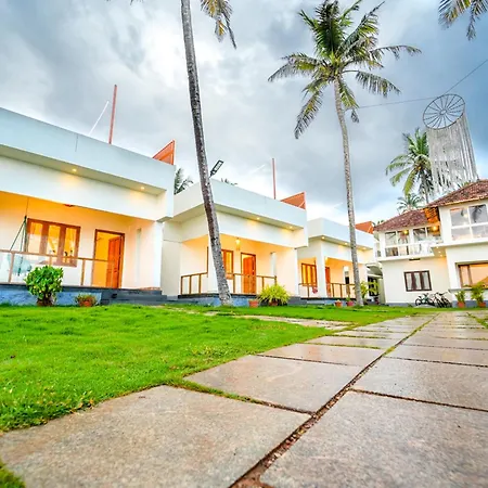 Solaris Beach View Resort & Spa By Voye Homes-3