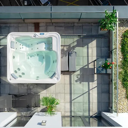 Onyx Luxury Budapest-3