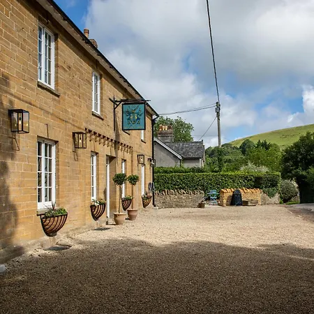 The Queens Arms-2
