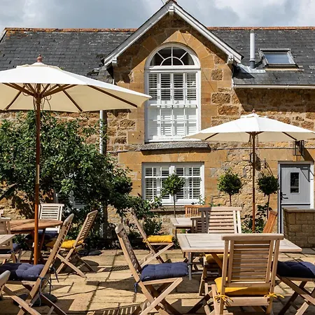 The Queens Arms-3
