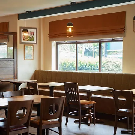 The Broughton Hotel By Greene King Inns-2