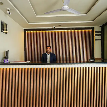 Hotel Agra Dazzling East Gate-3
