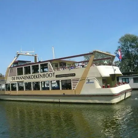 Houseboat Vliegenbos-2