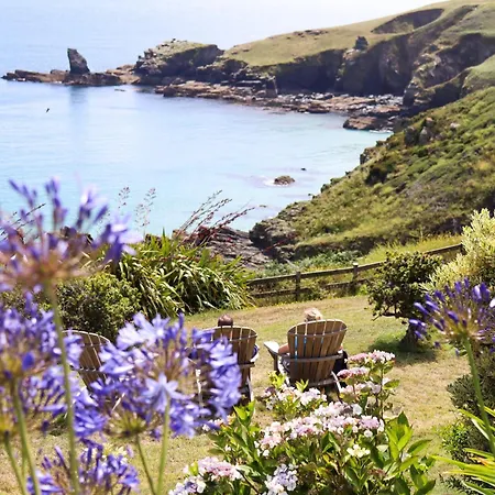 Housel Bay Hotel-2