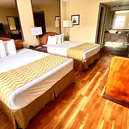 Travelodge By Wyndham Reno-3
