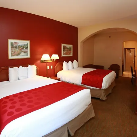 Ramada By Wyndham Fresno Northwest-2