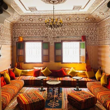 Hostel Essassi 23-3