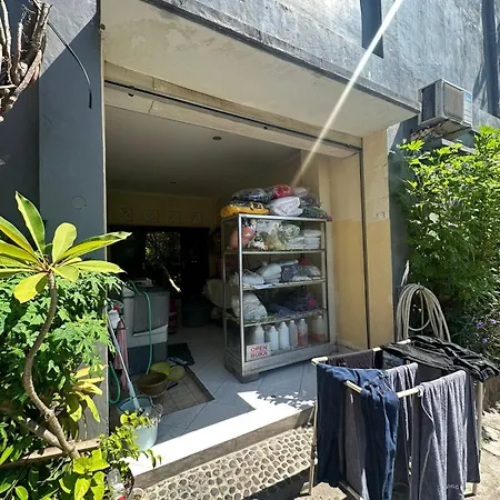 Sari Buana Bed & Breakfast-2