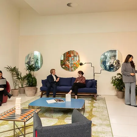 Premier Suites Amsterdam-3