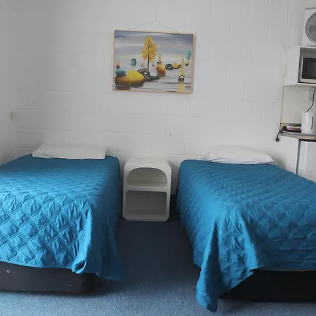 Golden Glow Motel-3