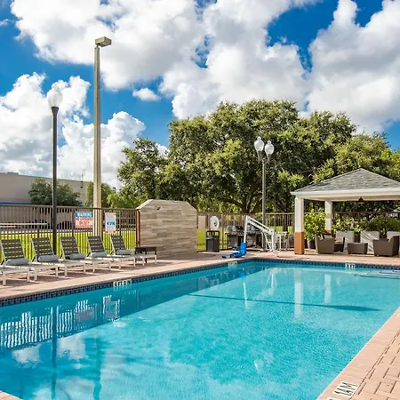 Sonesta Simply Suites Miami Airport Doral-2