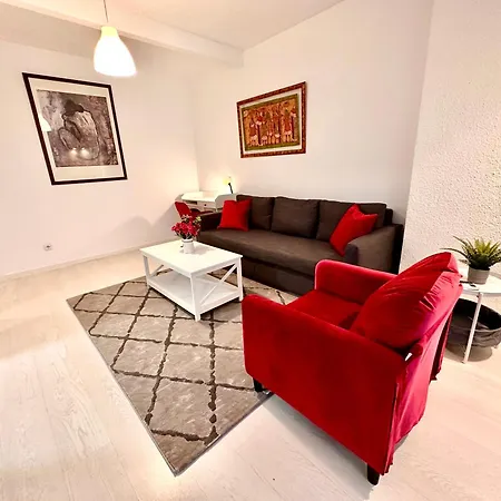 Far Home Gran Via-3