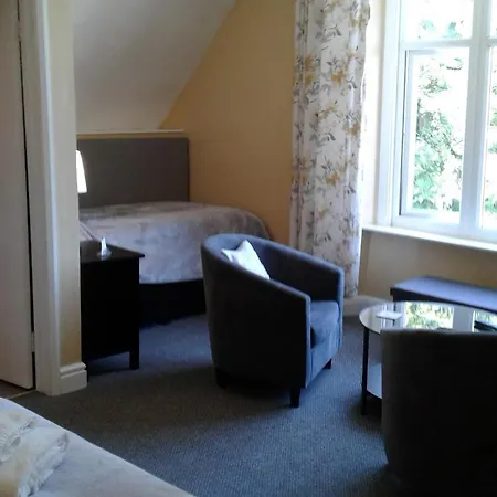 Elton Guest House-2