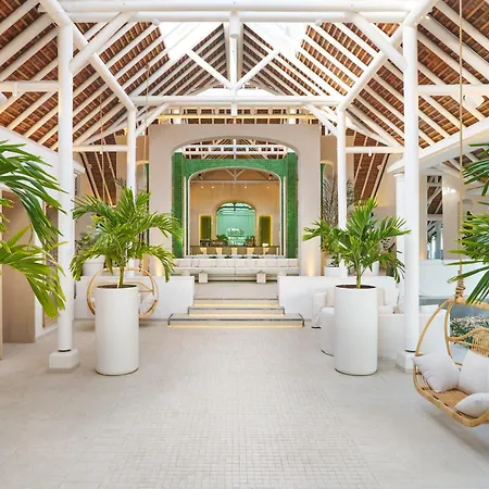 Lux* Belle Mare Resort & Villas-2