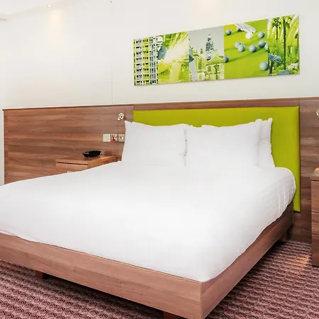 Hampton By Hilton Sheffield-2