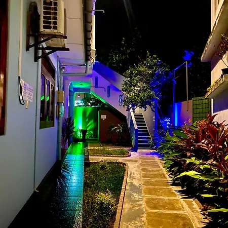 Tamara Motels-2
