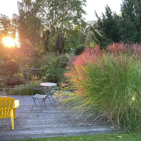 Au Jardin Des Deux Ponts-3
