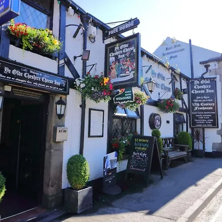 Ye Olde Cheshire Cheese Inn-3