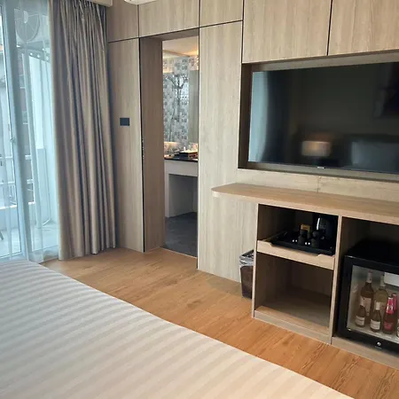 The One Bay Breeze-2