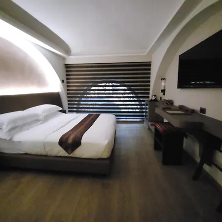 Arcadian Suite&Rooms-3