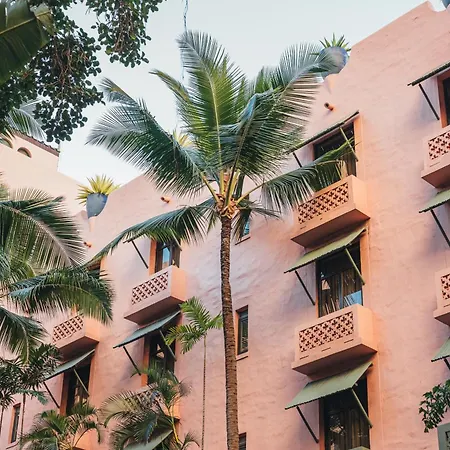 The Royal Hawaiian, A Luxury Collection Resort, Waikiki-2