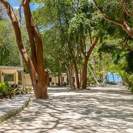 Largo Resort-3