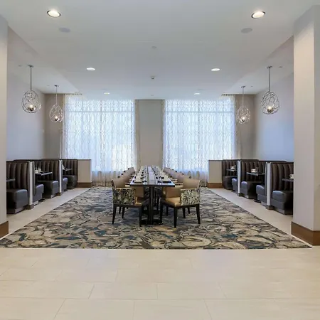Doubletree By Hilton Evansville-3