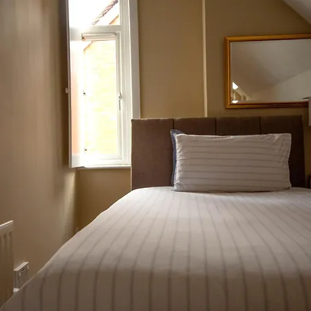 Salamander Guest House-2