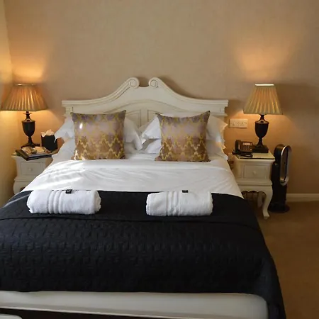 Le Bouchon Brasserie & Hotel-2