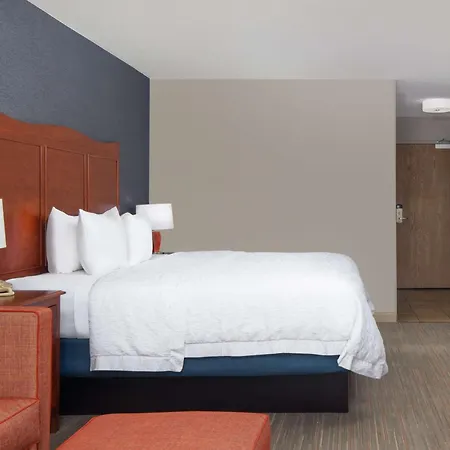 Hampton Inn Medford-2