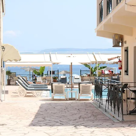 Stavros On The Beach Studios And Apartments-3