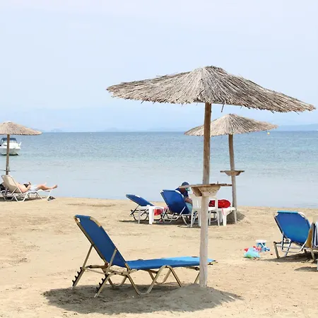 Stavros On The Beach Studios And Apartments-2