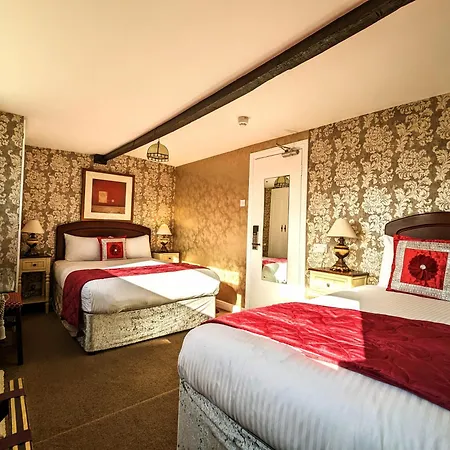 Brookside Hotel & Residents Bar , Cozy Lounge Areas & Terrace ,Suitable For Solo Travelers Couples Educational Groups Families & Contractors Welcome-2