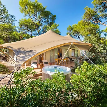 Arena One 99 Glamping-3