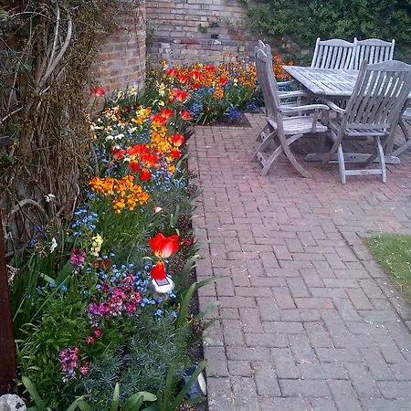 The Courtyard, Laurel Farm-2