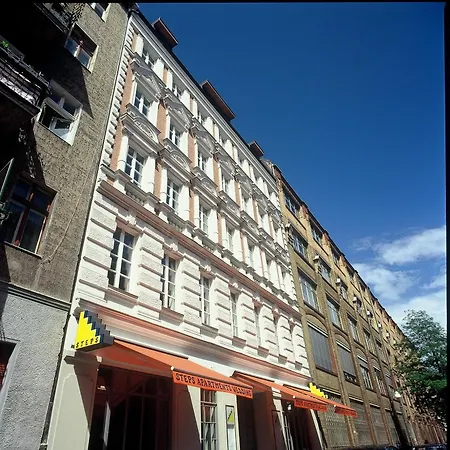 Steps-Hotel-3