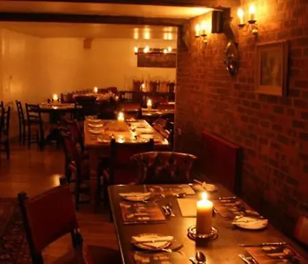 Chequers Inn Hotel-3