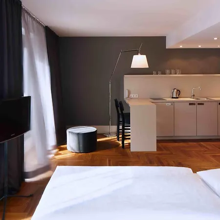 Hotel Amano Rooms & Apartments-3