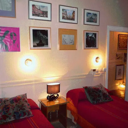 Hostal La Fontana-3