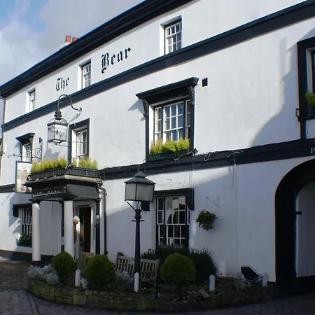 Bear Crickhowell-2