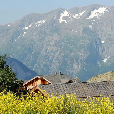 Madame Vacances Les Chalets de l'Altiport-3
