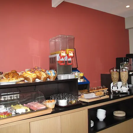 Source Hotel-2