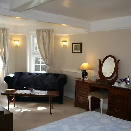 Clayhill House Bed & Breakfast-3