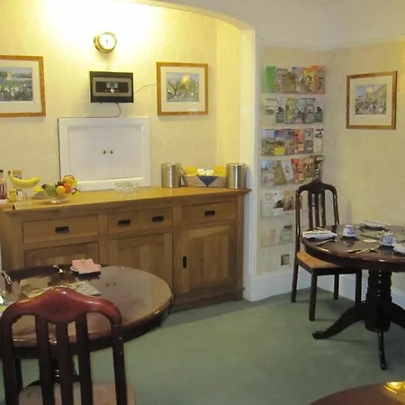 Clayhill House Bed & Breakfast-2